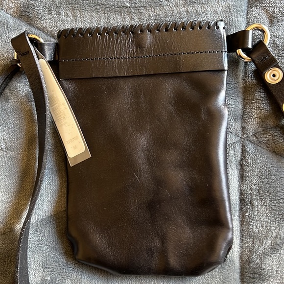 MICHAEL Michael Kors Black Leather Hip/Belt Bag Size Medium - Picture 3 of 6